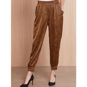 Cupcakes and Cashmere Rey Leopard Joggers